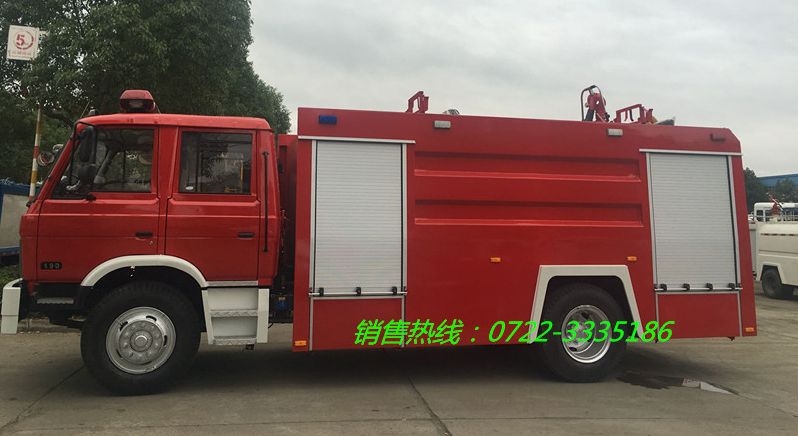 东风6-10吨水罐消防车