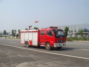 东风2.6-3吨水罐消防车（国五）