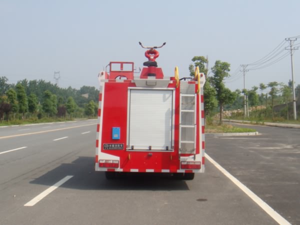 东风2.6-3吨水罐消防车（国五）