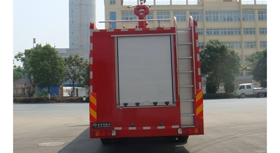 重汽豪沃16吨泡沫消防车（国四）