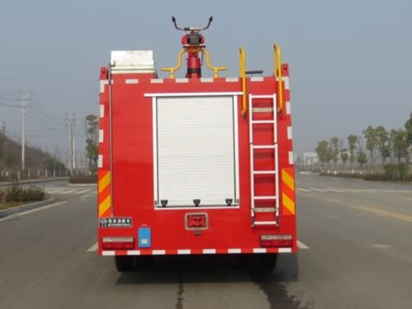 东风（153）6吨泡沫消防车（国五）