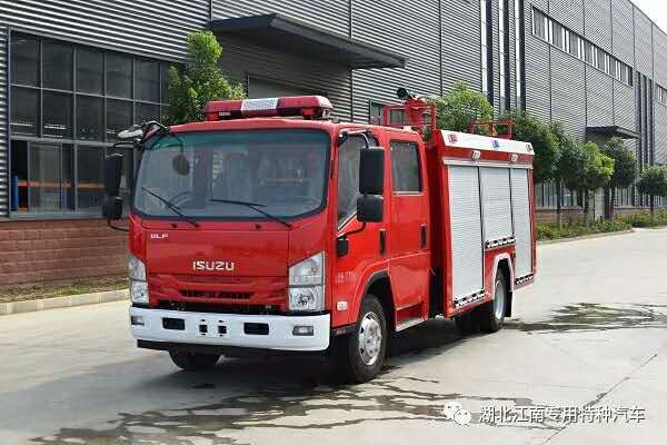 庆铃3-5吨泡沫消防车（国六）