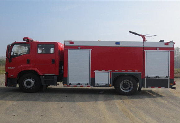 庆铃7.2吨泡沫消防车（国六）