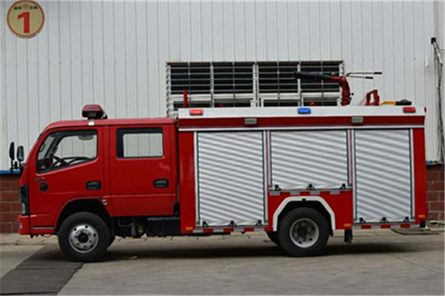 JDF5073GXFSG20/E6型水罐消防车批量发车应急管理局！